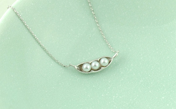 Pea Pod Necklace in Silver