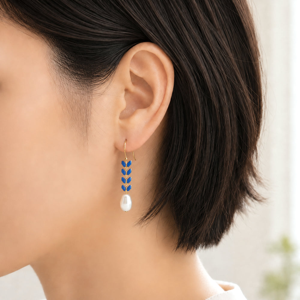 Chevonne | A Playful Touch of Colour