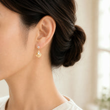 Gold Calla Lily | Fresh Water Pearls